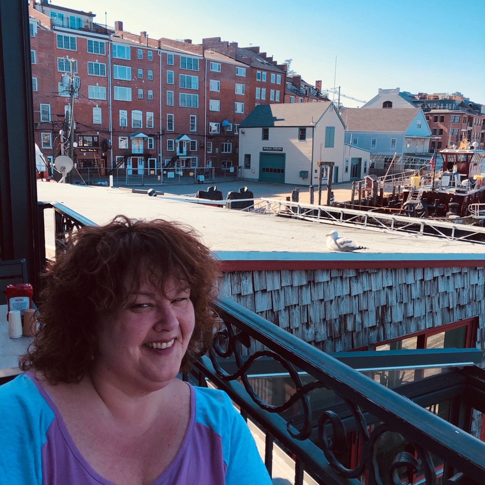 Meet your Posher, Stephanie